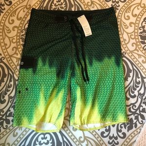 Men’s swim shorts